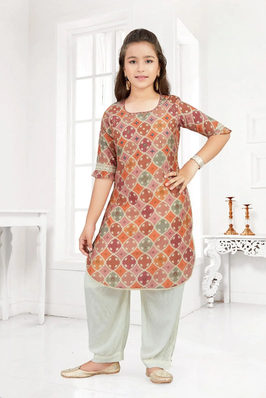 Girls Tometo Colour Kurti Nd Pent