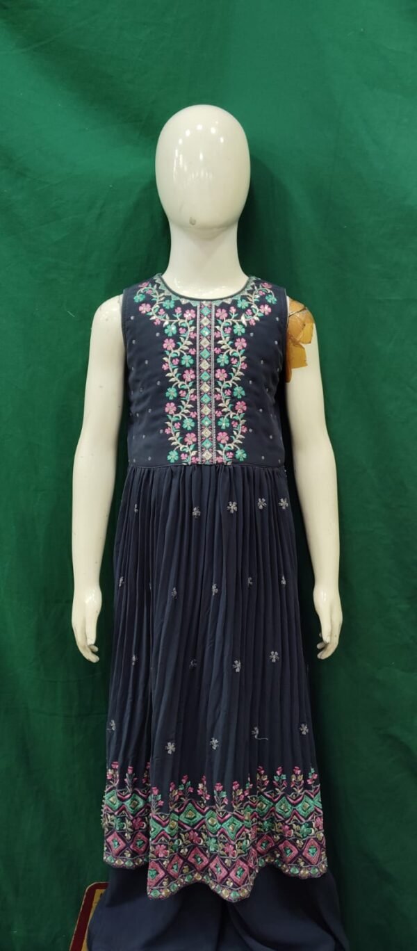 Girls Naira Embroidery Work Chiffon Fabric