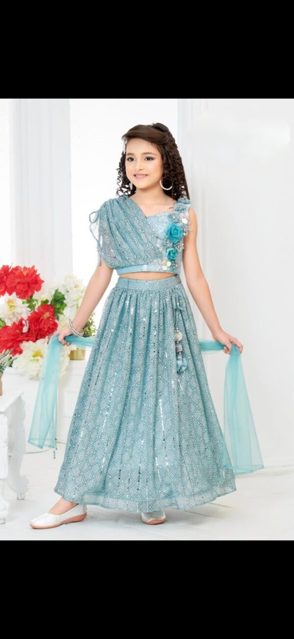 Girls Green Colour Choli With Dupatta