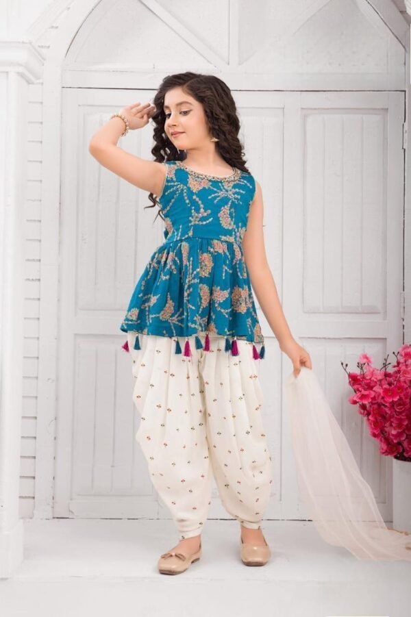 Girls Rama Colour Nd White Colour Dhoti